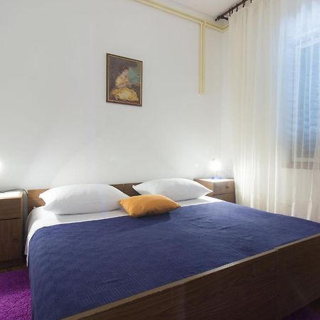 Apartments Vince Primosten Exterior photo