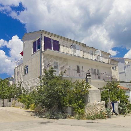 Apartments Vince Primosten Exterior photo